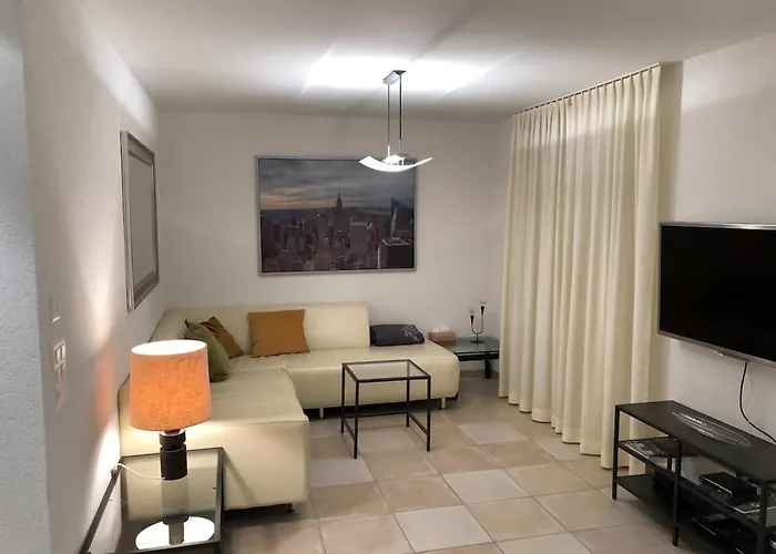 Cozy 2-bedroom In A Prime Location